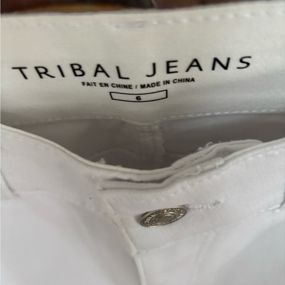 TRIBAL WOMENS SOPHIA CURVY FIT STRETCHY CASUAL
WHITE STRAIGHT LEG JEANS SZ 6 - Picture 9 of 11
